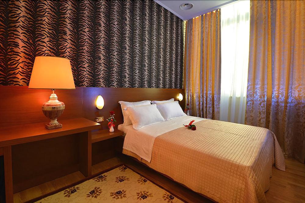 Hotel Austria Tirana Exterior foto