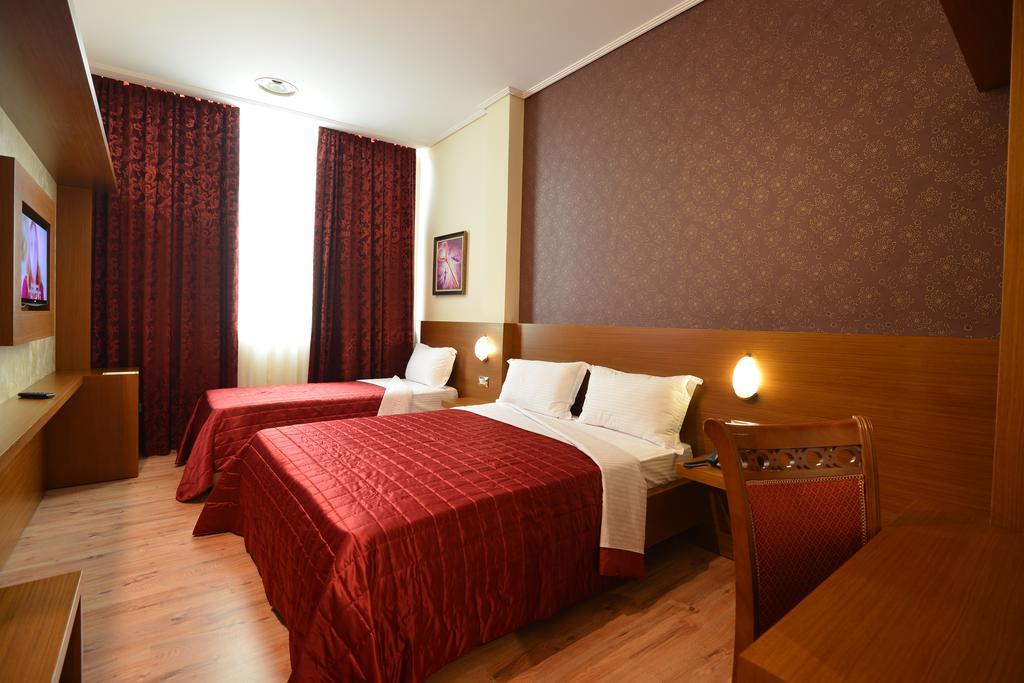 Hotel Austria Tirana Exterior foto