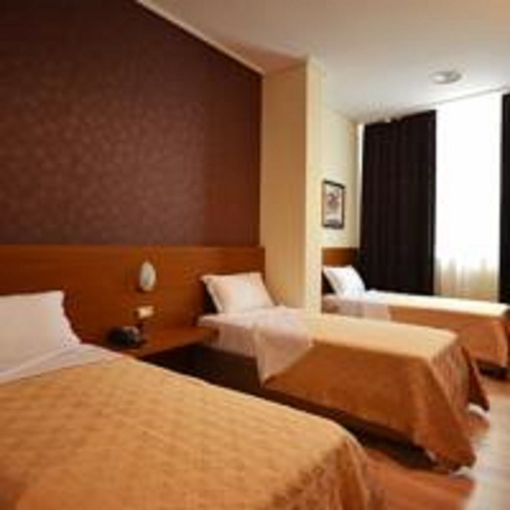 Hotel Austria Tirana Exterior foto