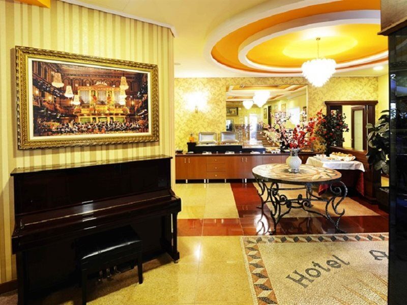 Hotel Austria Tirana Exterior foto